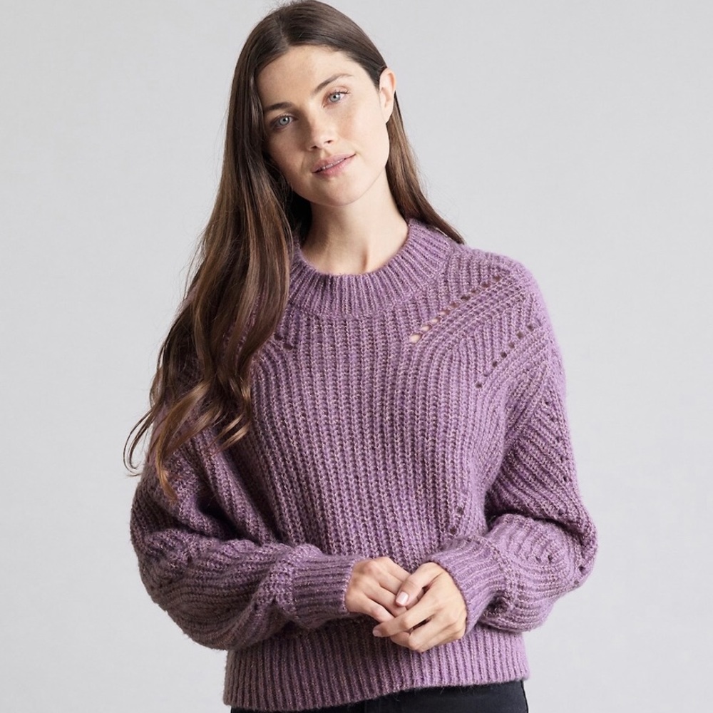 Elizabeth and James Sweater. Size Medium.